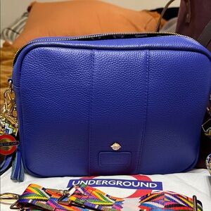 Pom Pom London City Plus Piccadilly Line